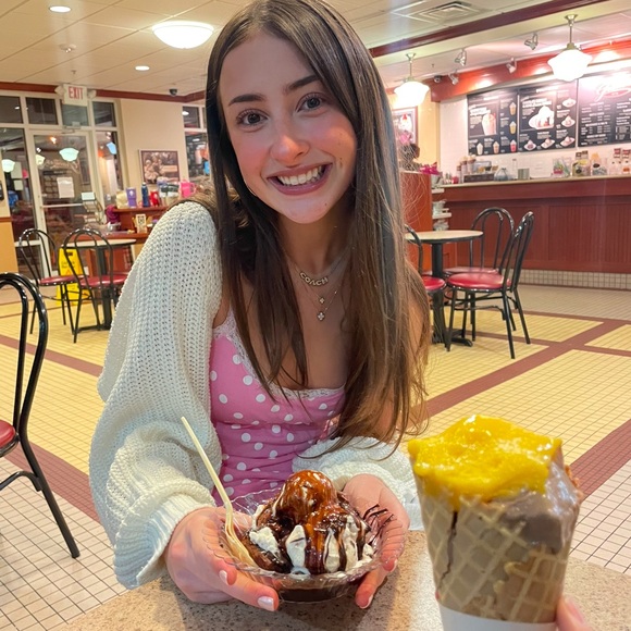 carlygasser23